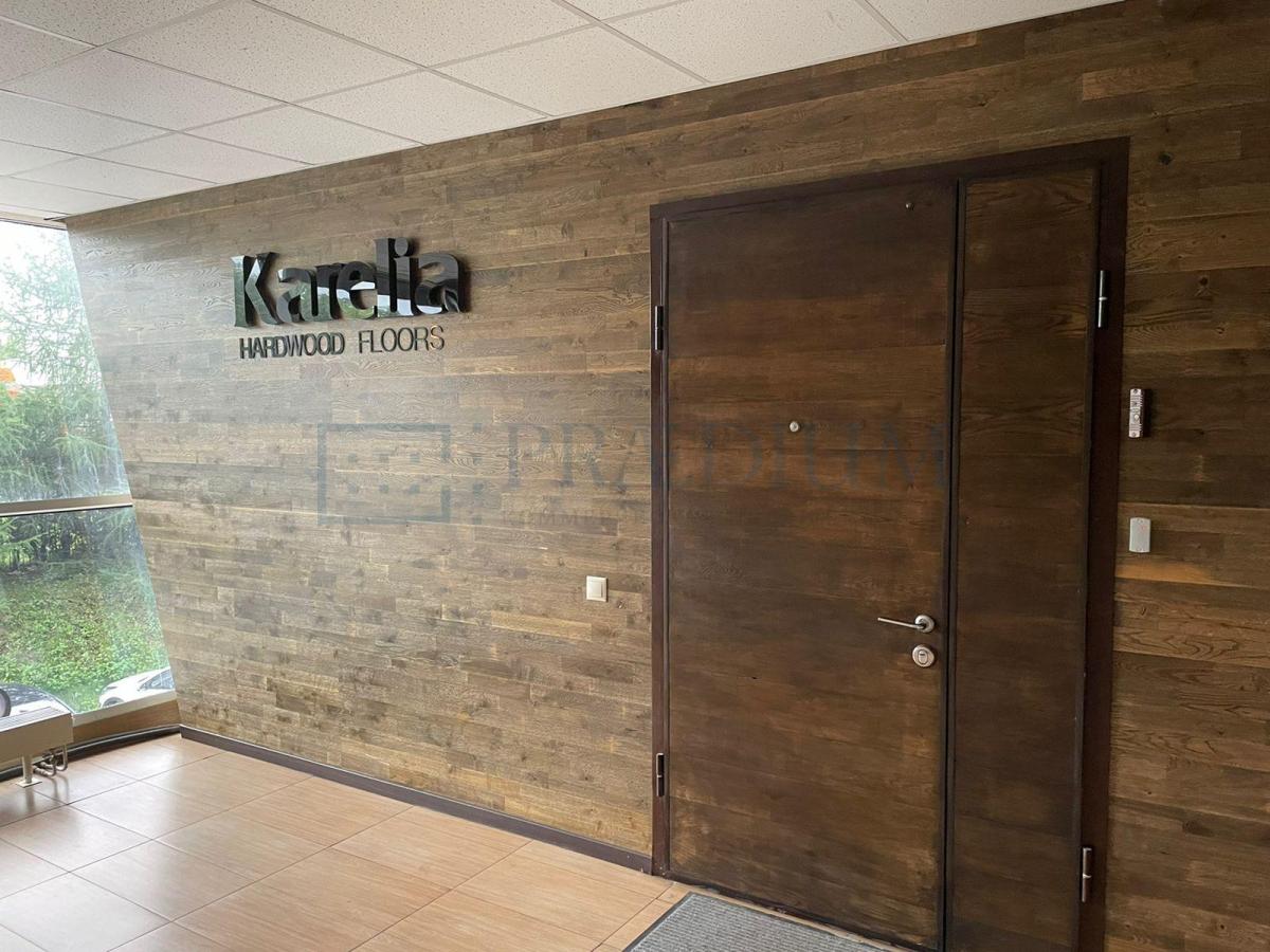 Продам торговое помещение в Москве, д 111 к 1