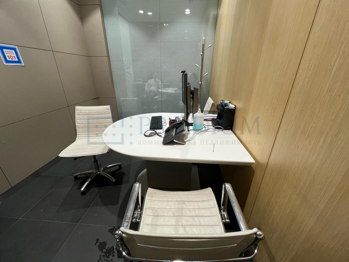 Сдается торговое помещение в Москве, д 13 стр 1