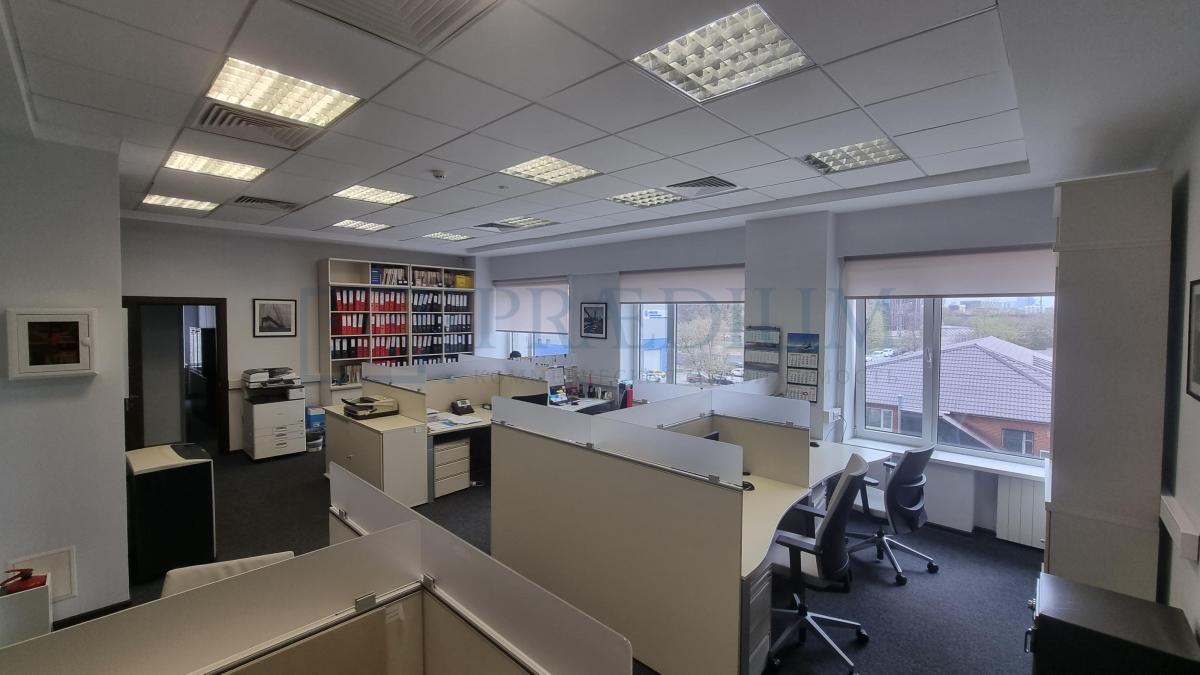 Сдается торговое помещение в Москве, д 16