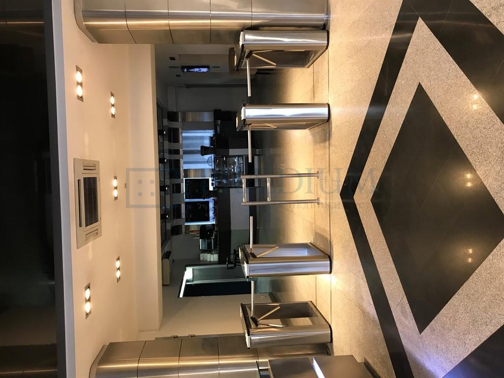 Сдается торговое помещение в Москве, д 16