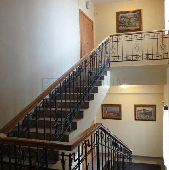 Продам офис в Москве, д 6