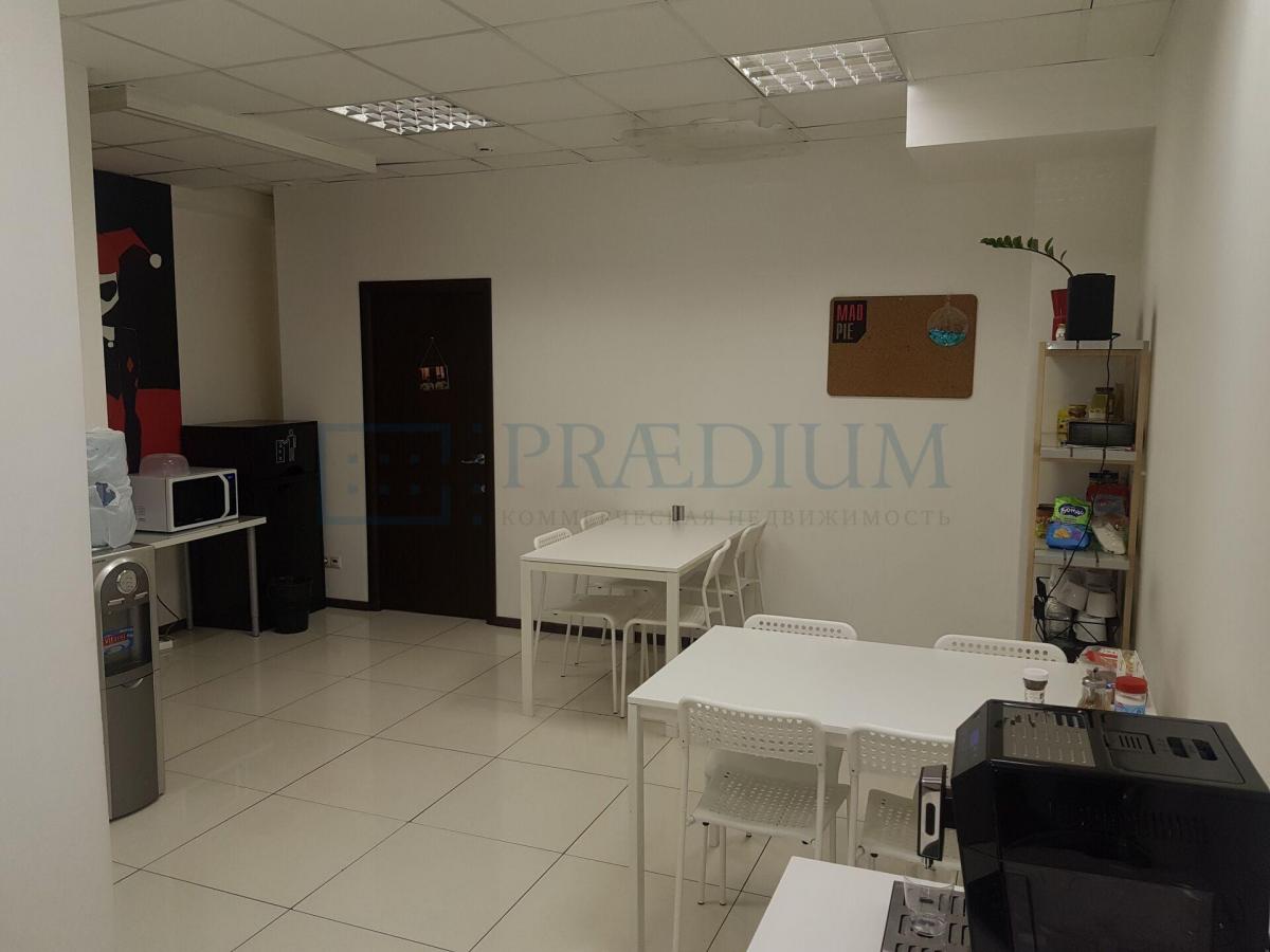 Продам офис в Москве, д 10