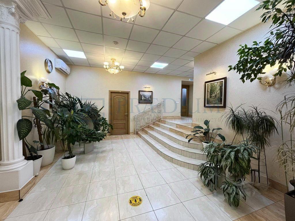 Продам офис в Москве, д 32 стр 4