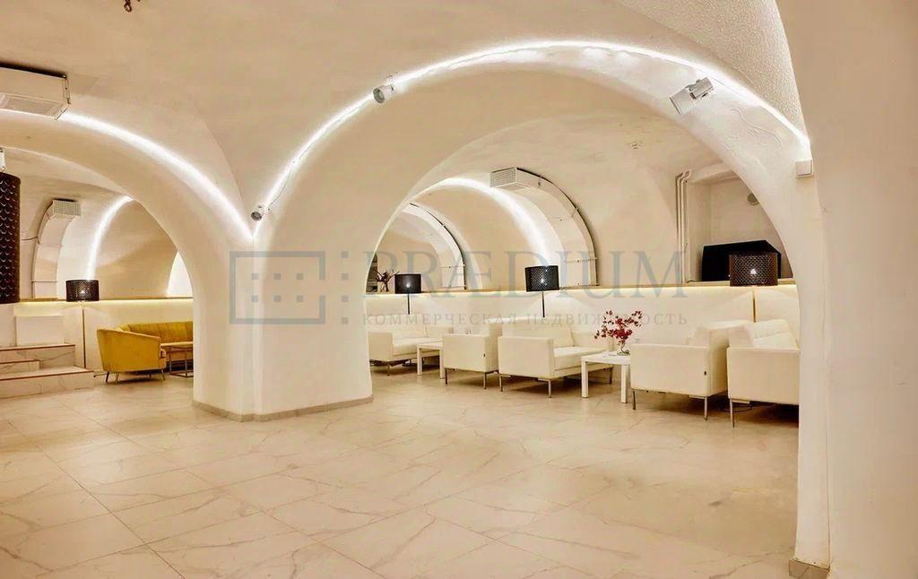 Продам офис в Москве, д 32 стр 4