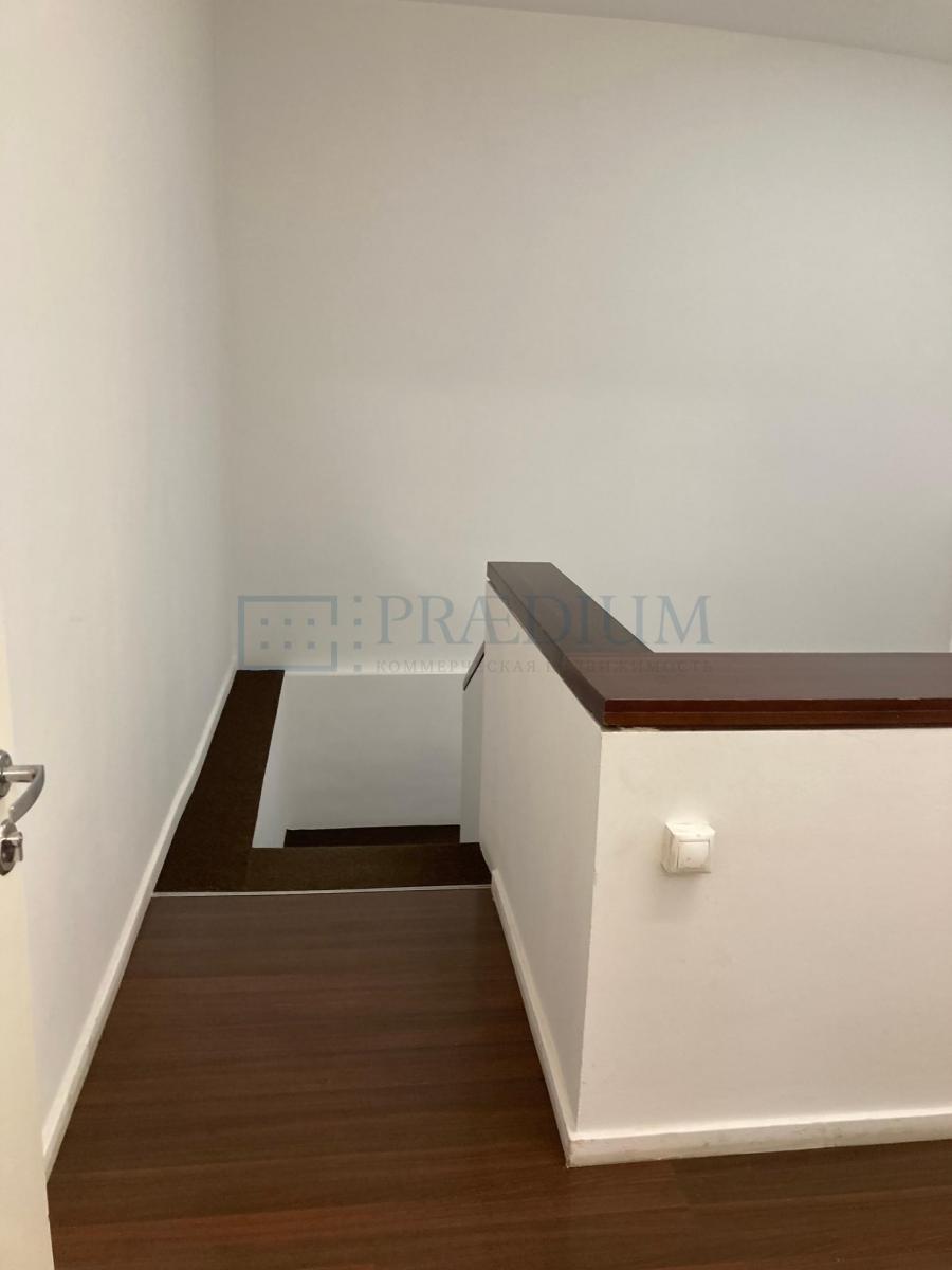 Продам офис в Москве, д 21