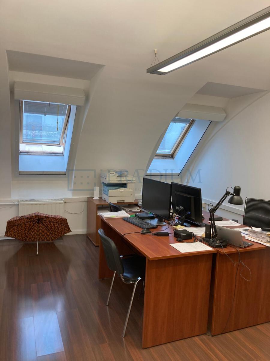 Продам офис в Москве, д 21