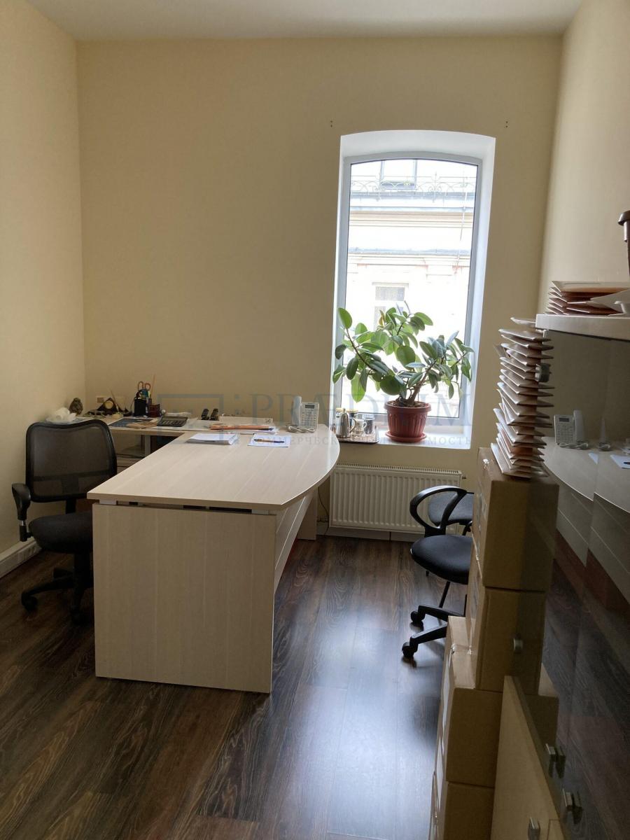 Продам офис в Москве, д 21