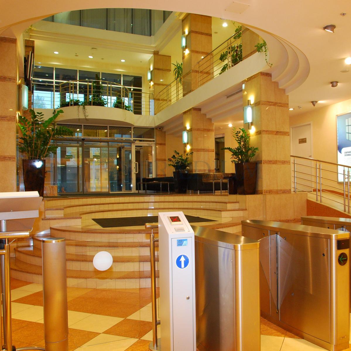 Продам офис в Москве, д 5