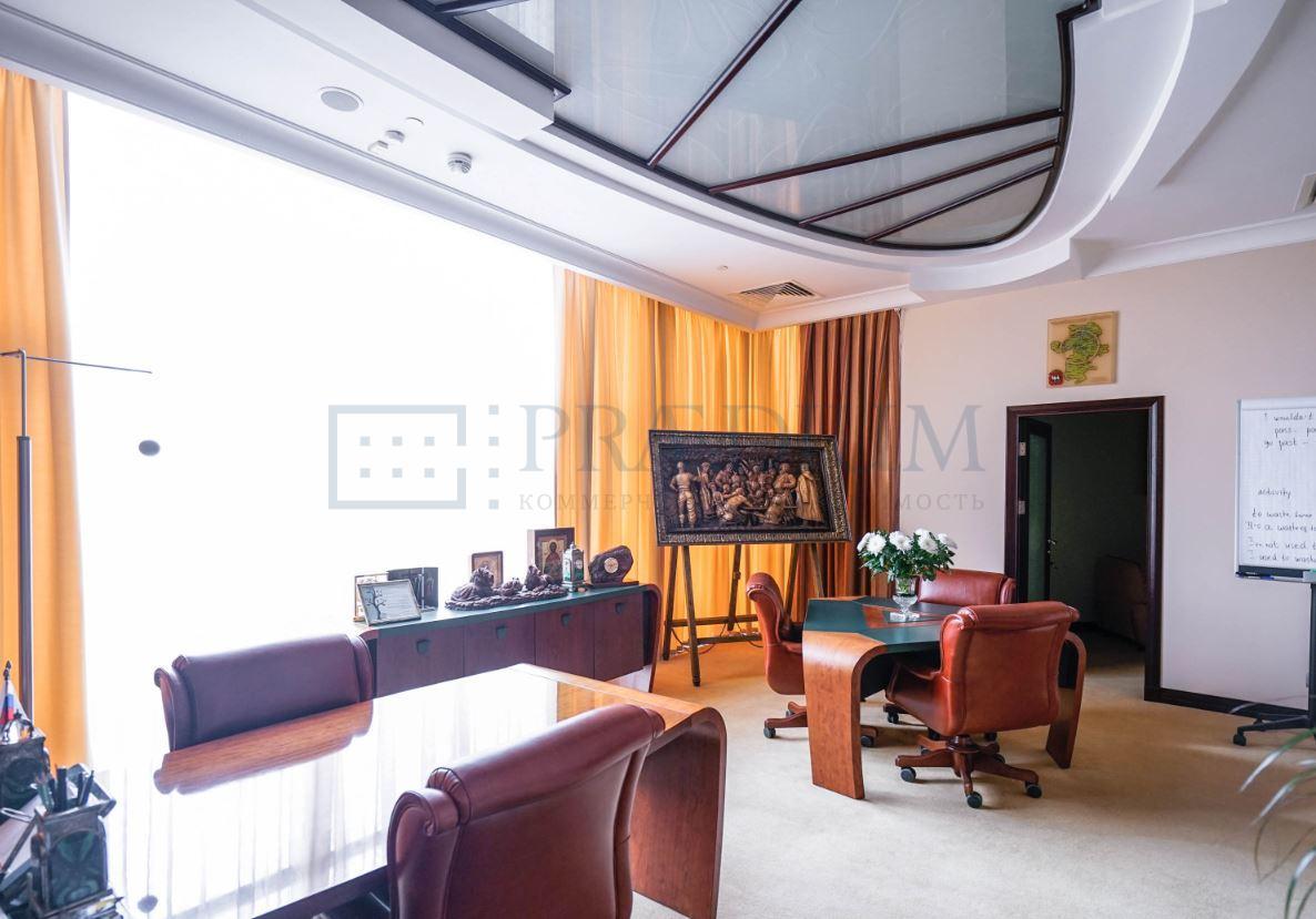 Продам торговое помещение в Москве, д 5