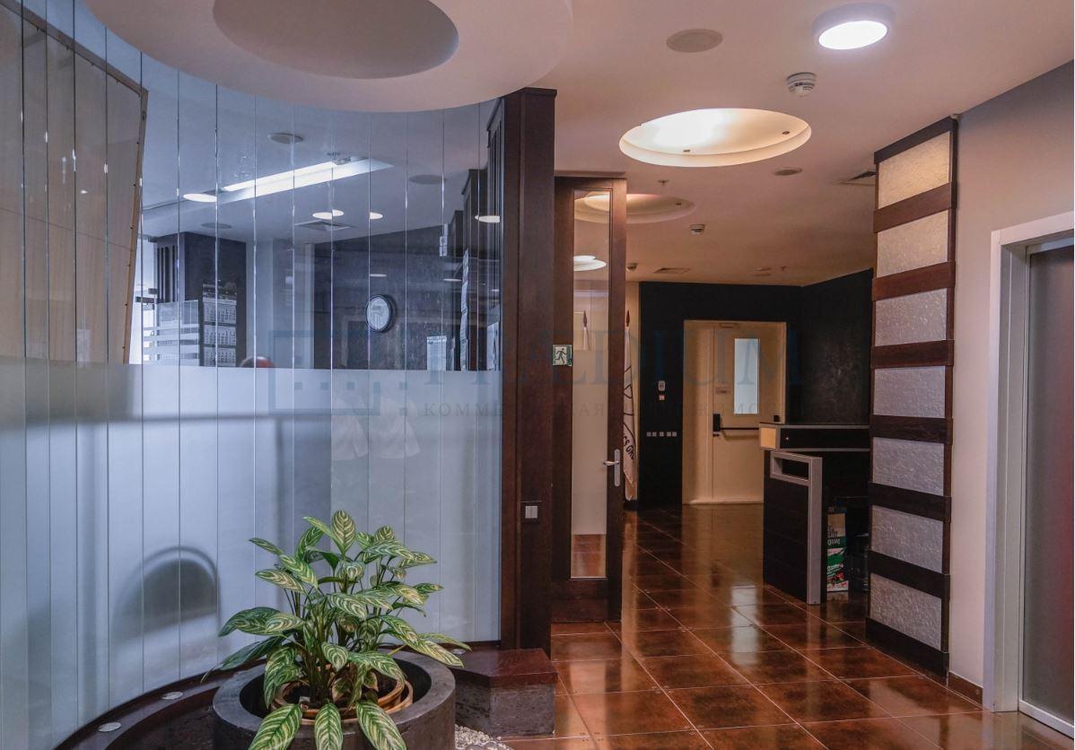 Продам торговое помещение в Москве, д 5