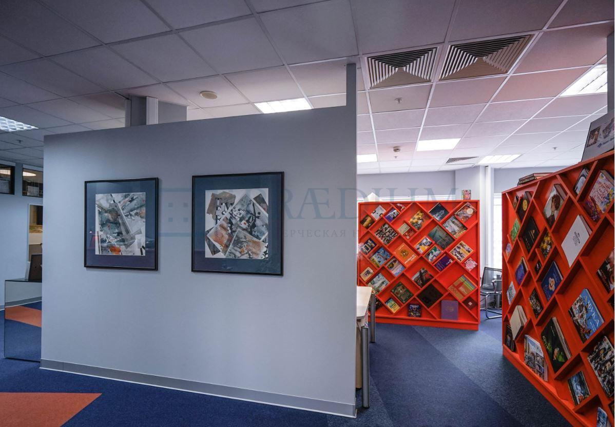 Продам торговое помещение в Москве, д 5