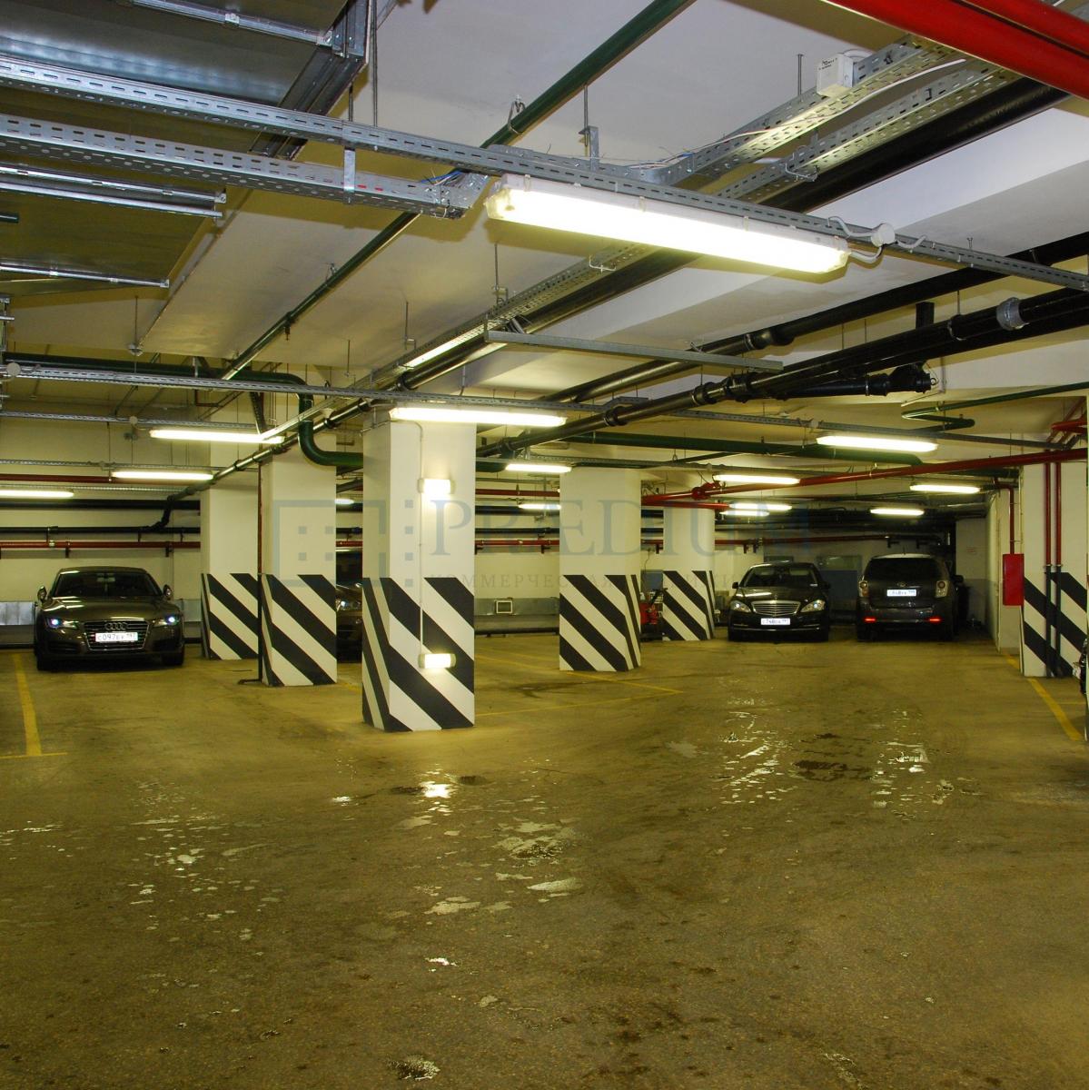 Продам торговое помещение в Москве, д 5