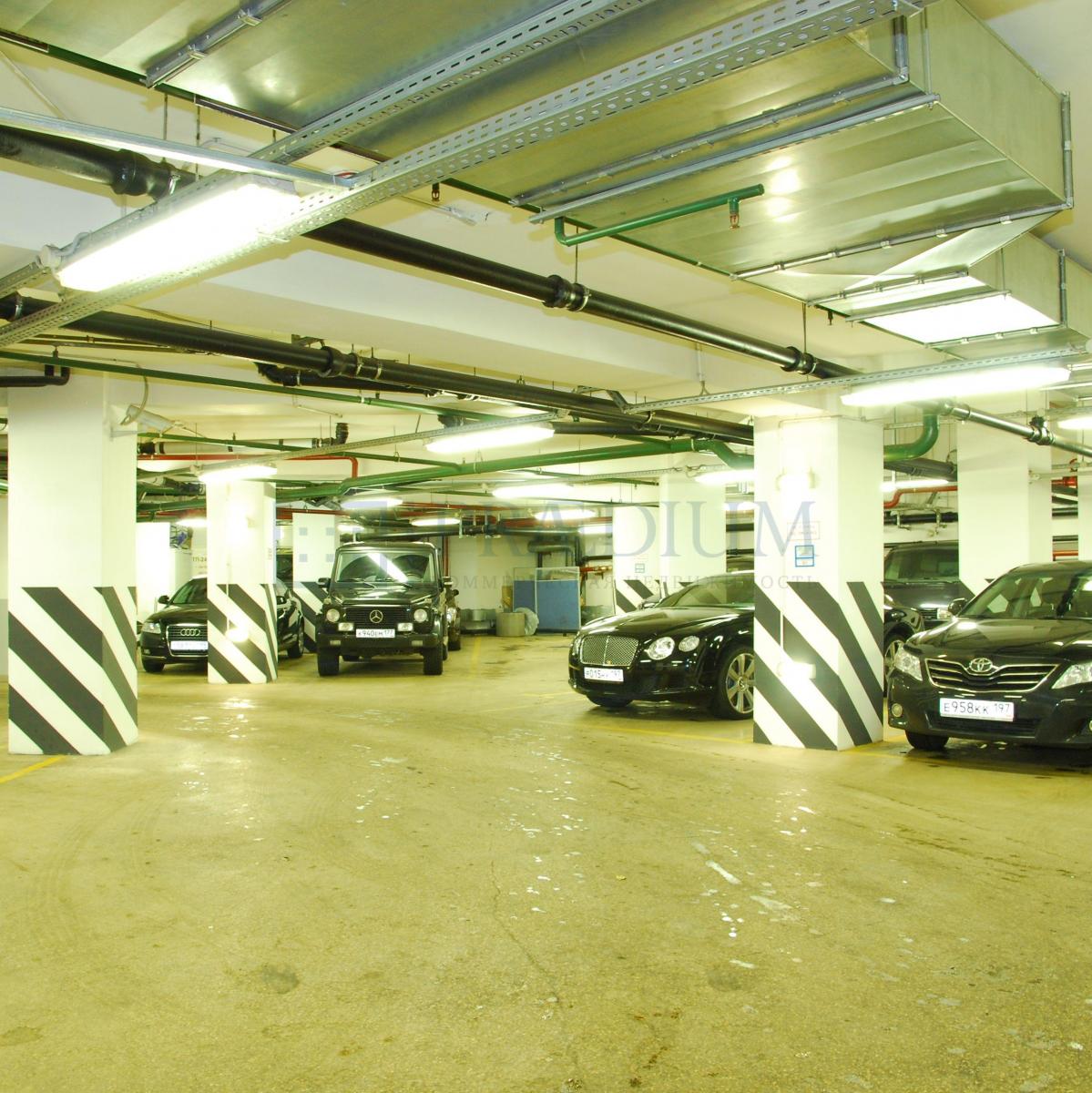 Продам торговое помещение в Москве, д 5