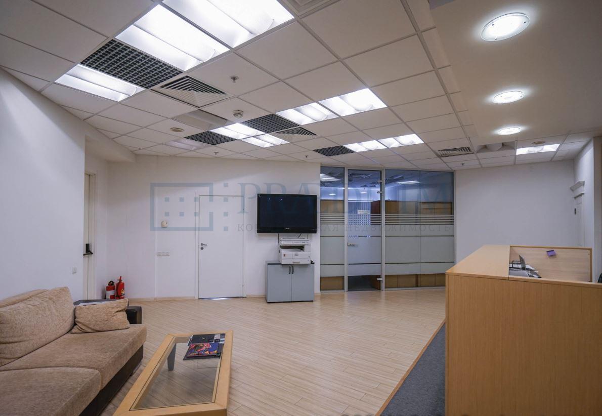 Продам офис в Москве, д 5