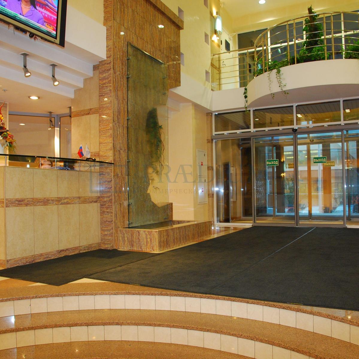 Продам офис в Москве, д 5