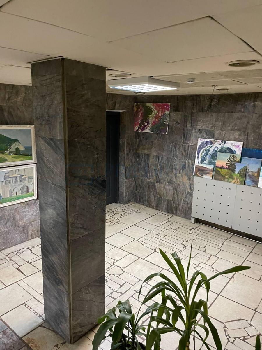 Продам торговое помещение в Москве, д 17 стр 2