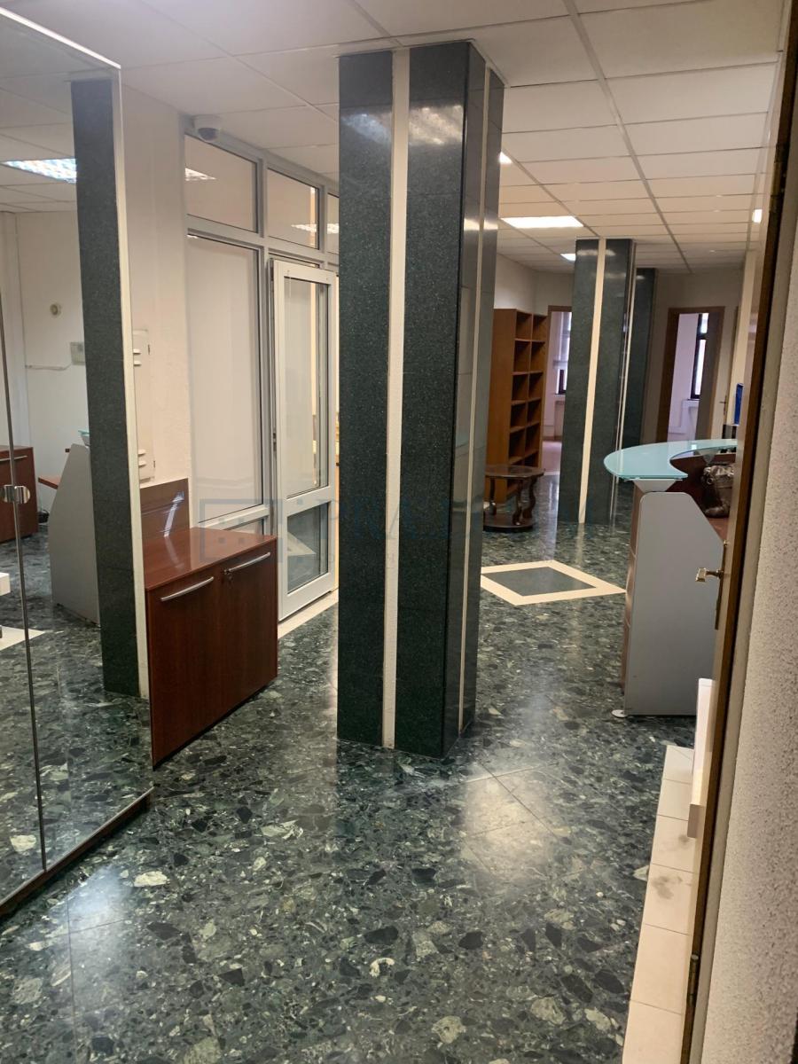 Продам офис в Москве, д 25 к 1