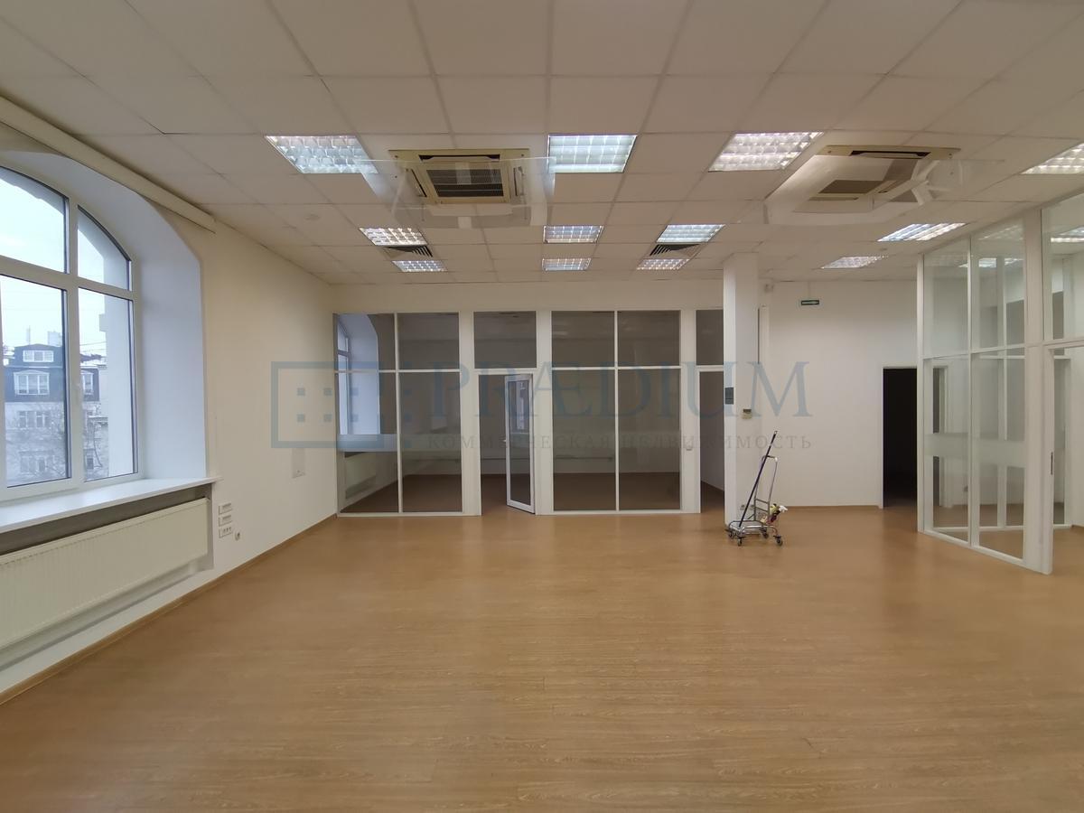 Сдается офис в Москве, д 12 стр 1