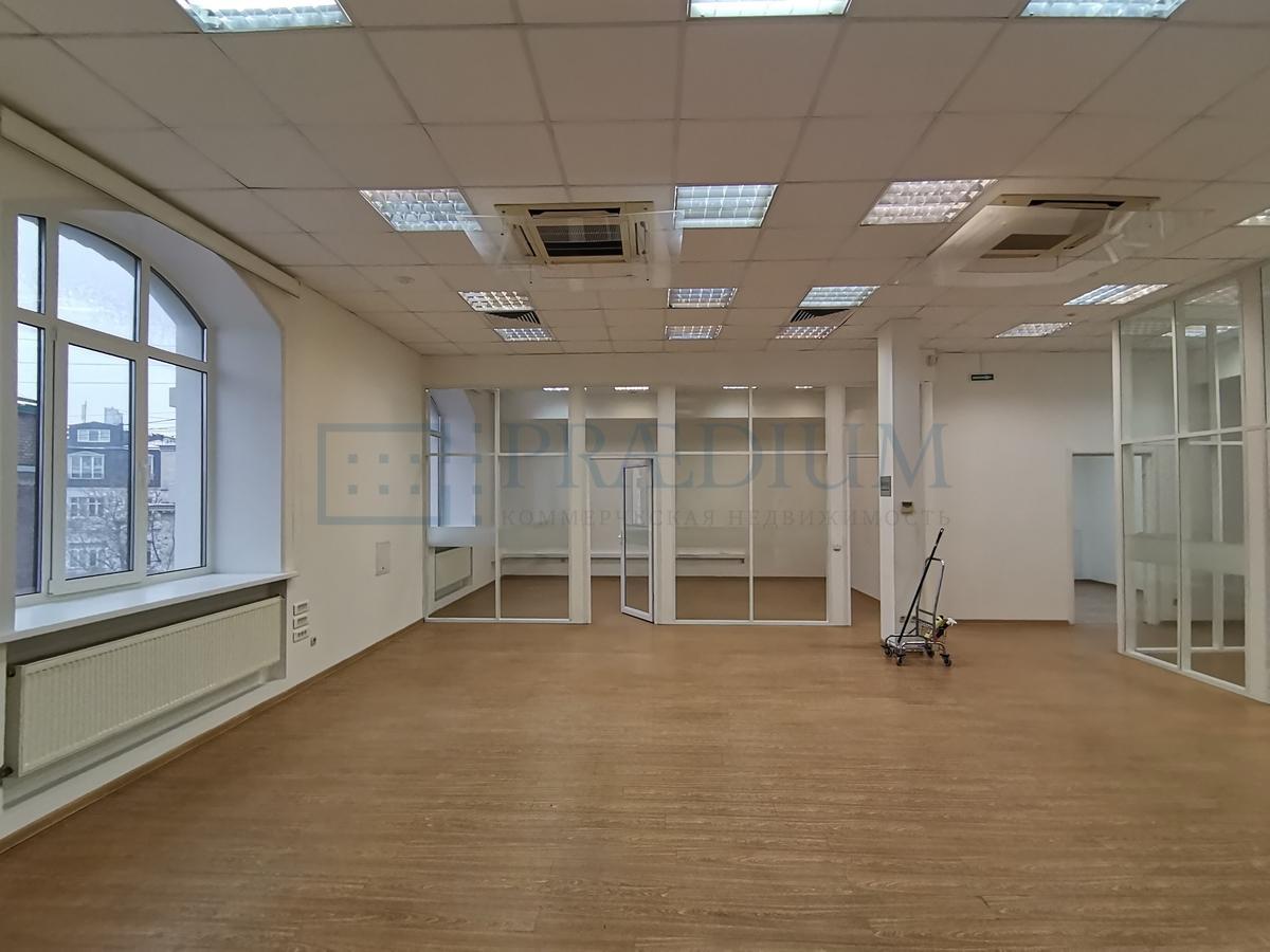 Сдается офис в Москве, д 12 стр 1