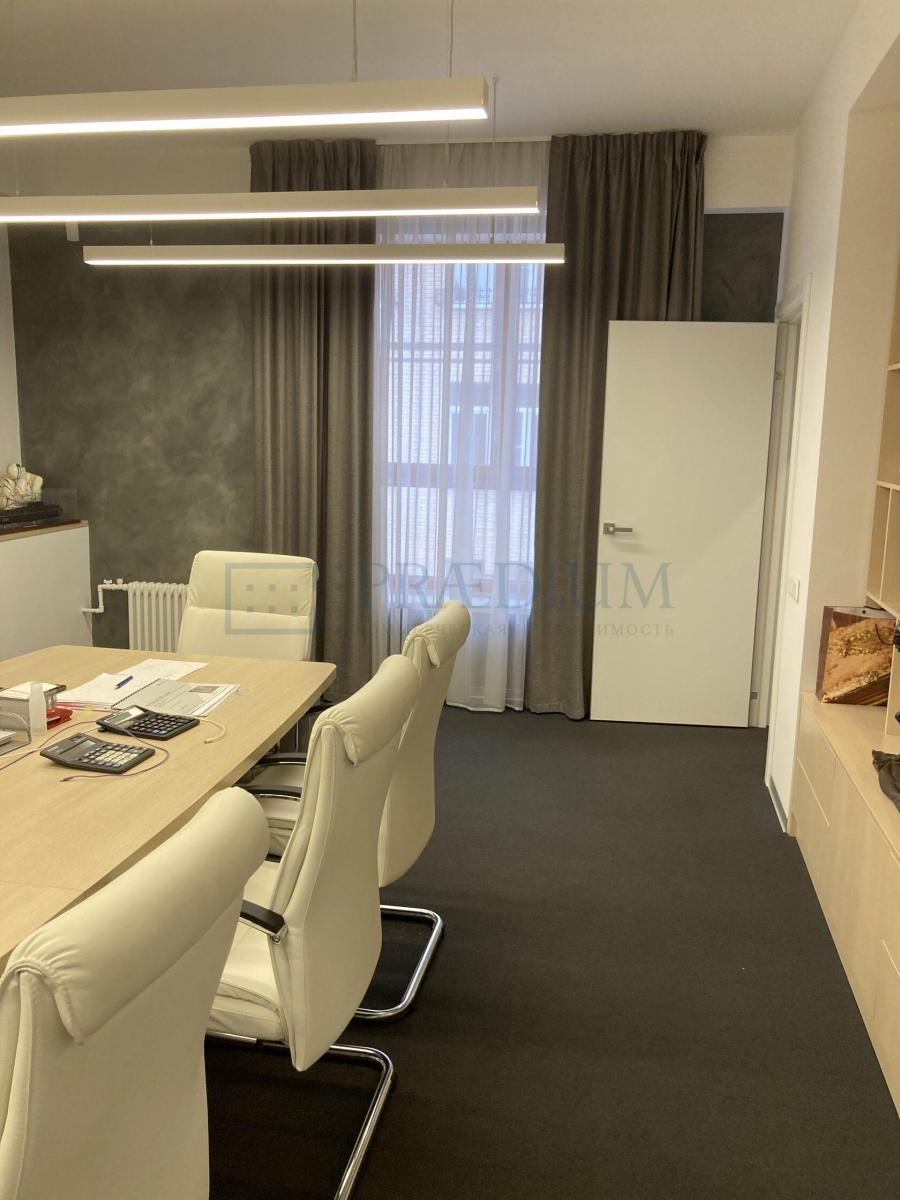 Продам офис в Москве, д 23 к 2