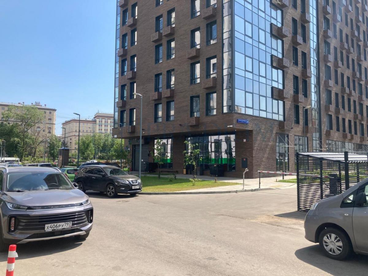 Продам торговое помещение в Москве, д 24