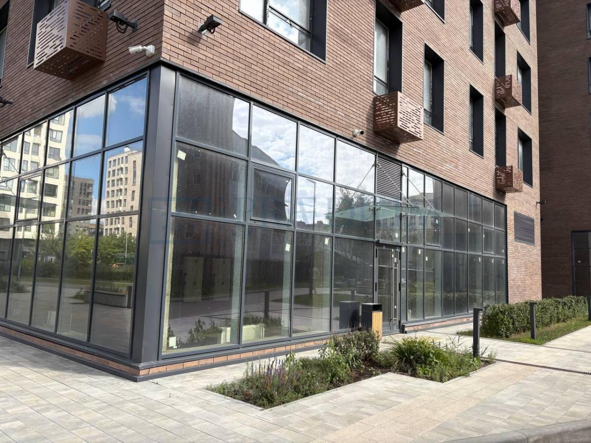 Продам торговое помещение в Москве, д 24