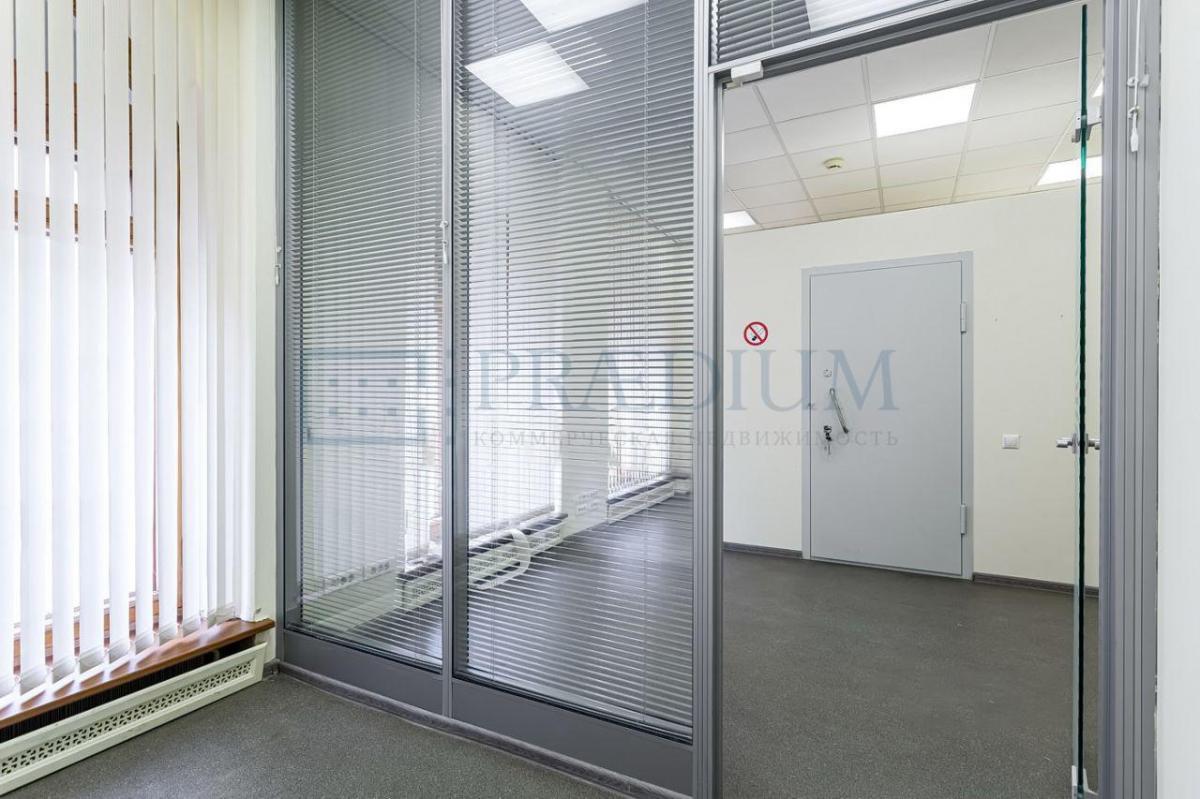 Продам офис в Москве, д 7