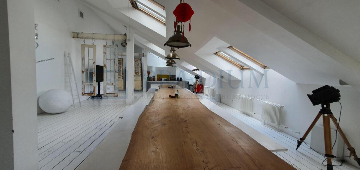 Продам торговое помещение в Москве, д 32 стр 1