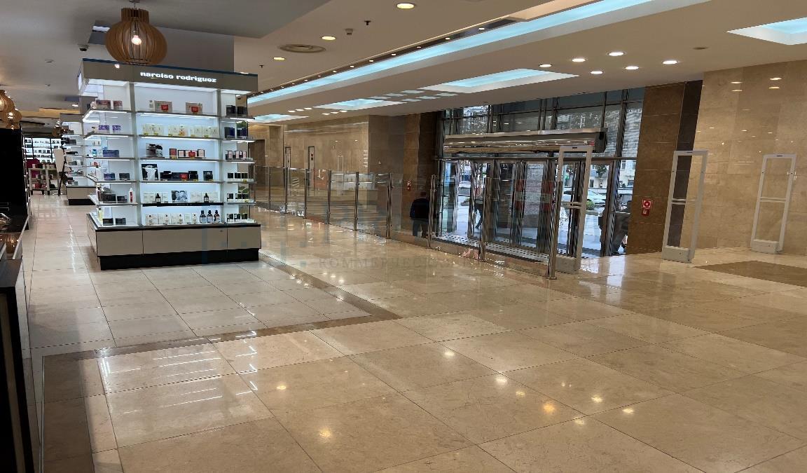 Сдается офис в Москве, д 8