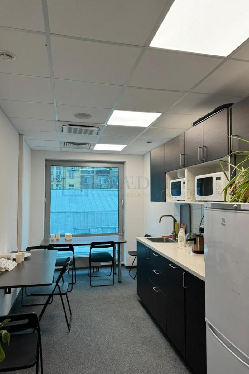 Сдается офис в Москве, д 32 стр 1