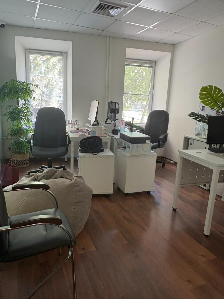 Сдается офис в Москве, д 8