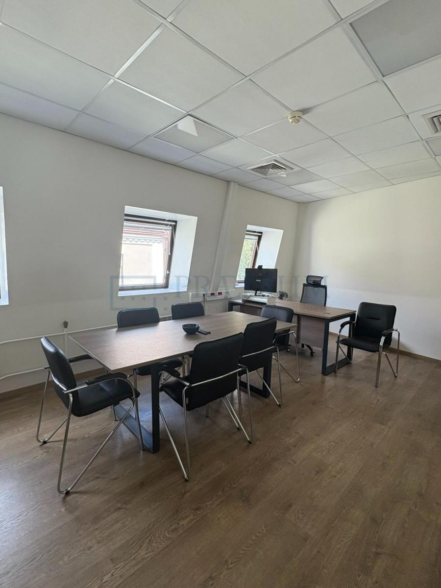 Сдается офис в Москве, д 8