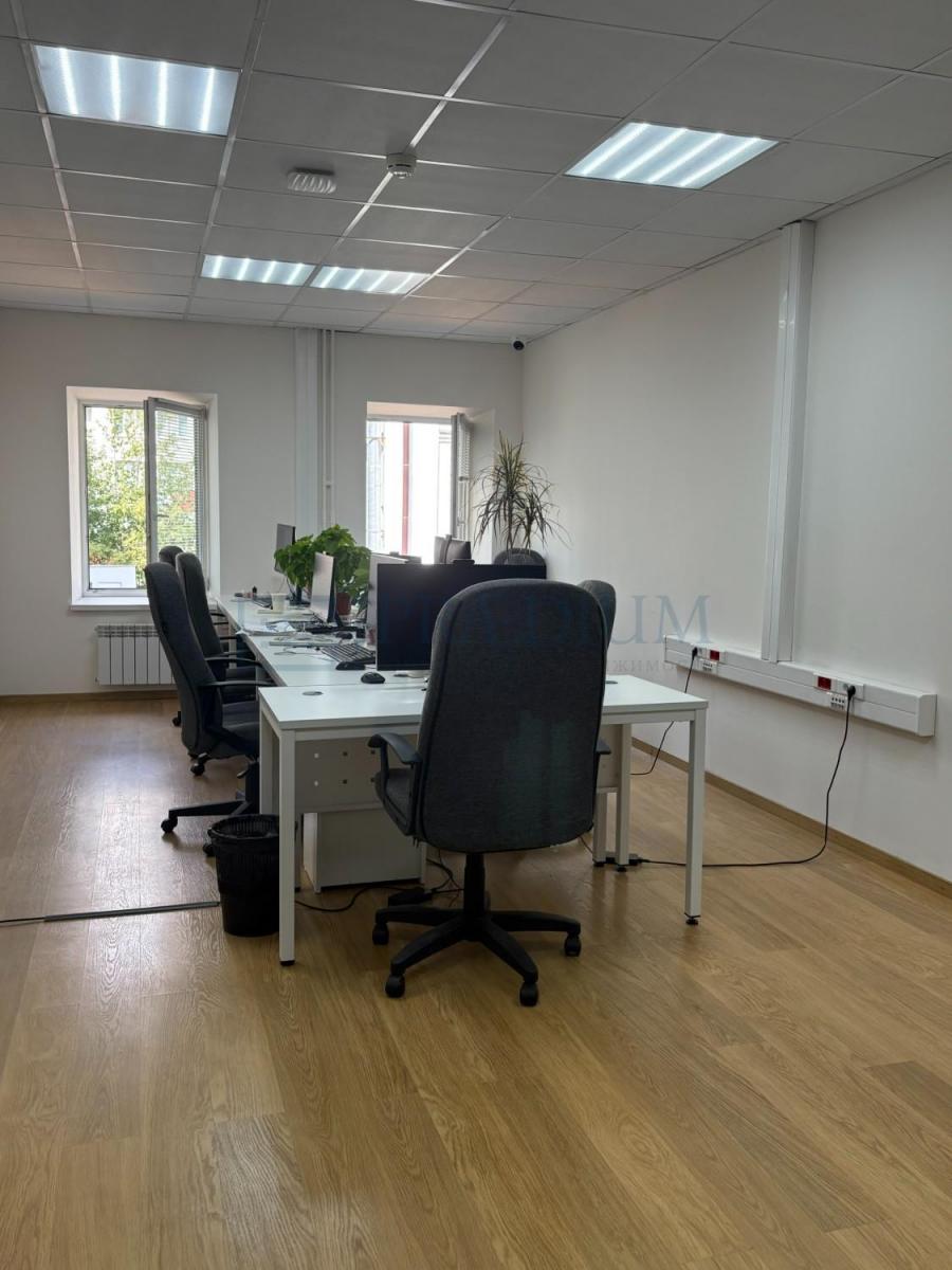 Сдается торговое помещение в Москве, д 8