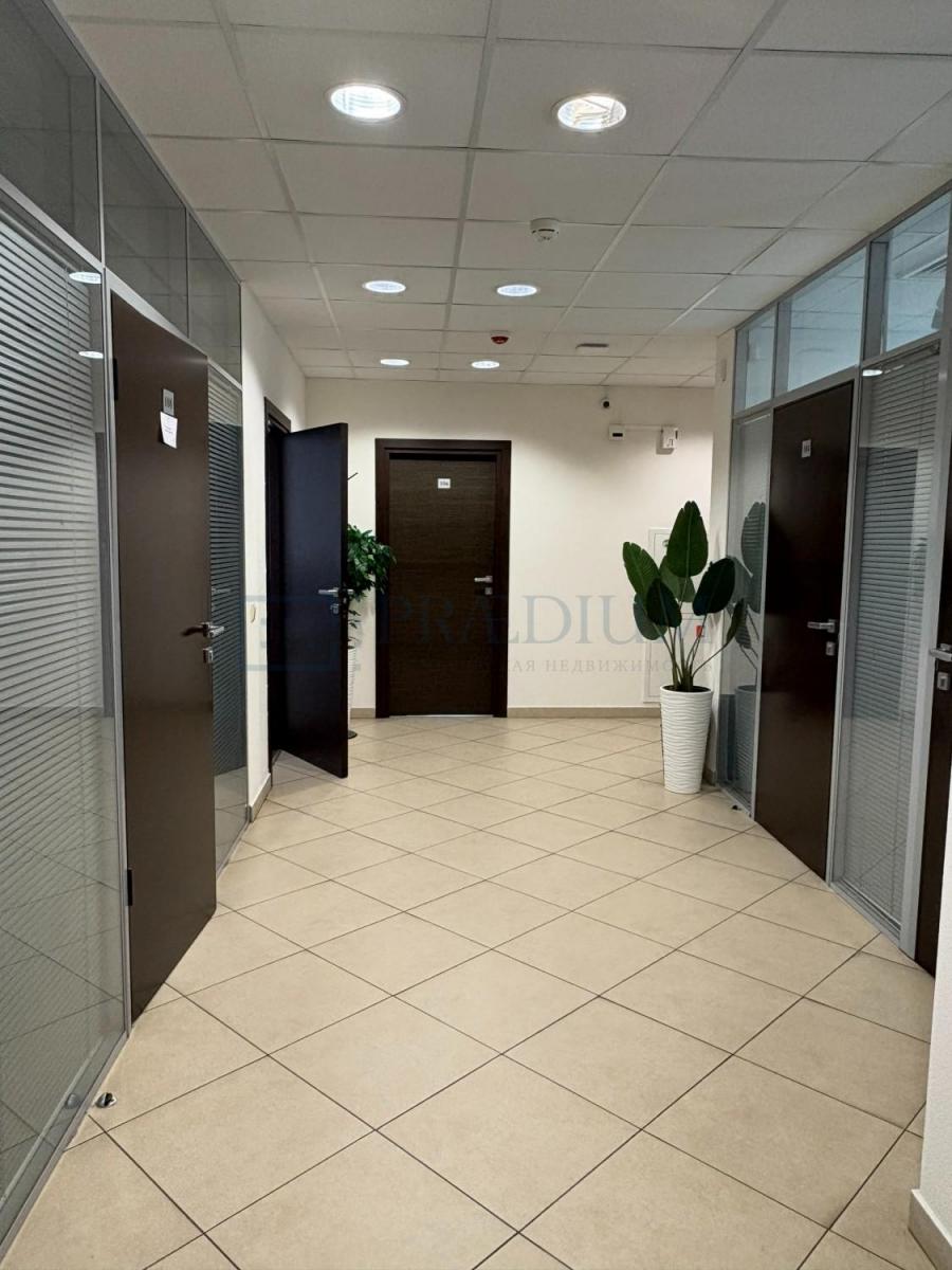 Сдается торговое помещение в Москве, д 8