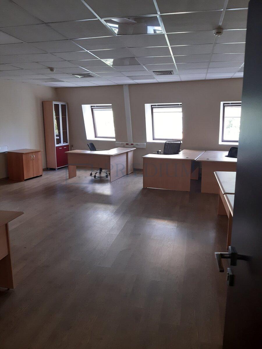 Сдается торговое помещение в Москве, д 8