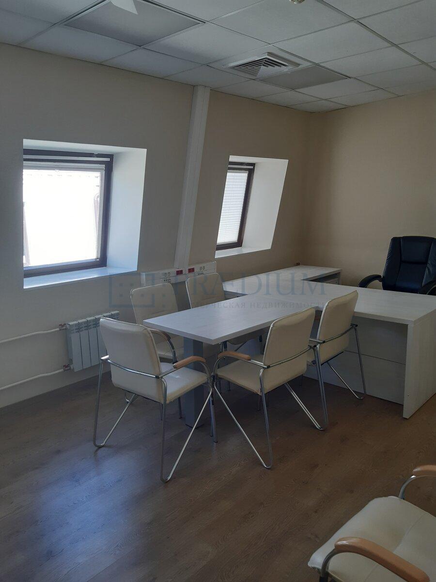 Сдается торговое помещение в Москве, д 8