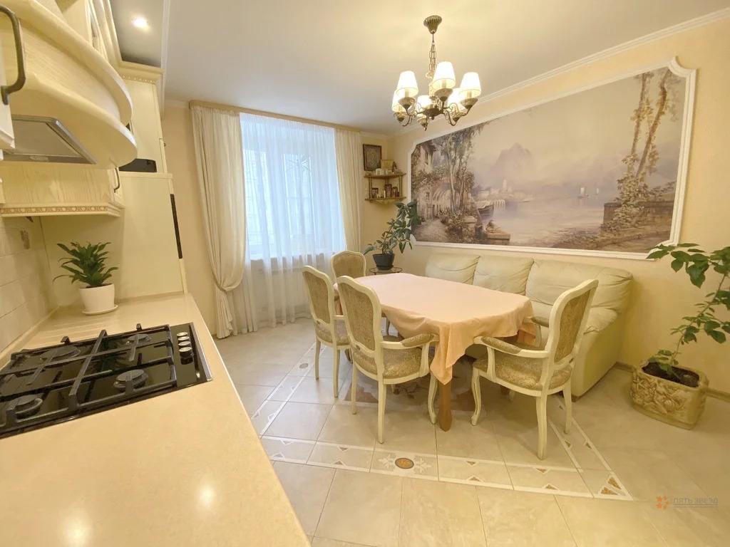 Продам 2-комнатную квартиру в Чехове, 2а