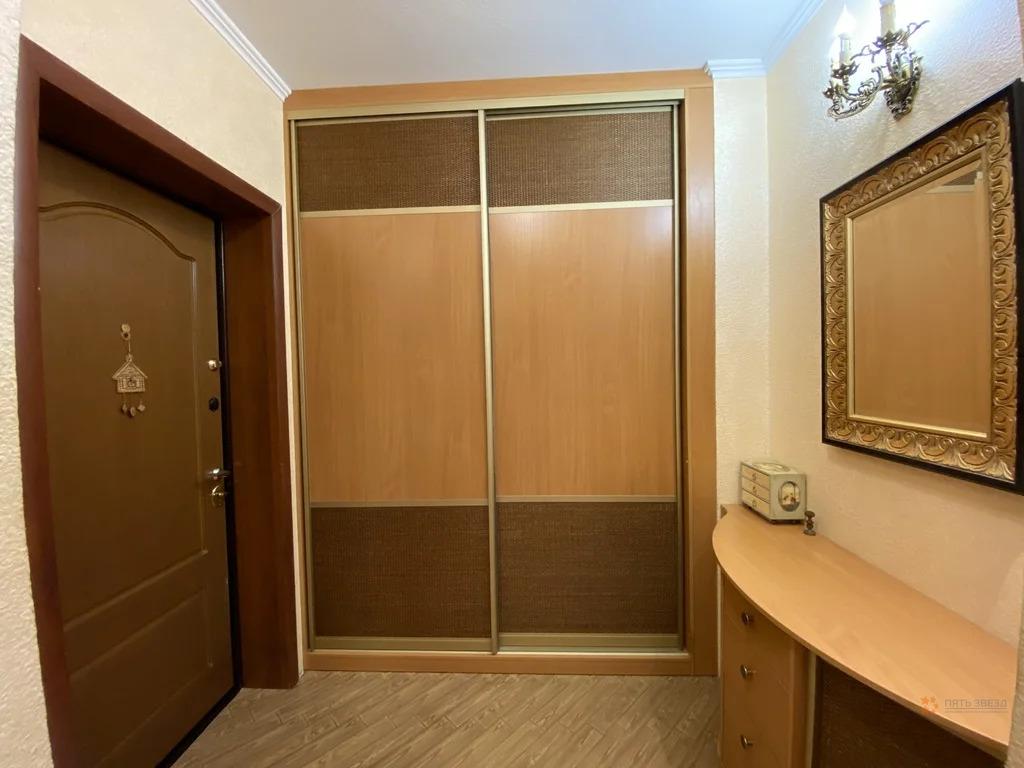 Продам 2-комнатную квартиру в Чехове, 2а