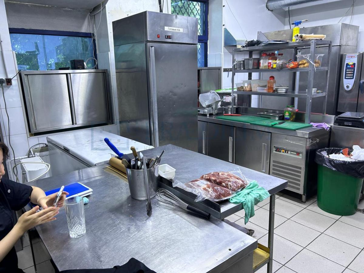 Сдается торговое помещение в Москве, д 2