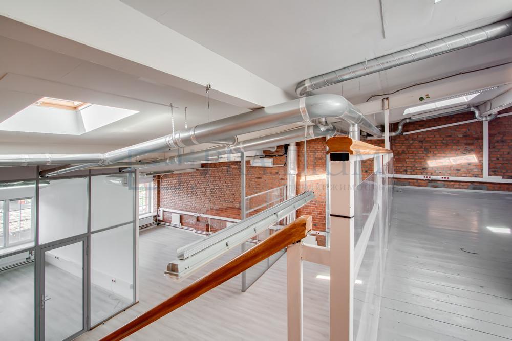 Сдается торговое помещение в Москве, д 11 стр 8