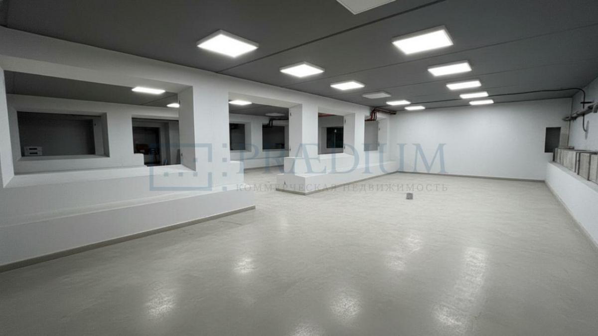 Продам торговое помещение в Москве, д 16 к 1