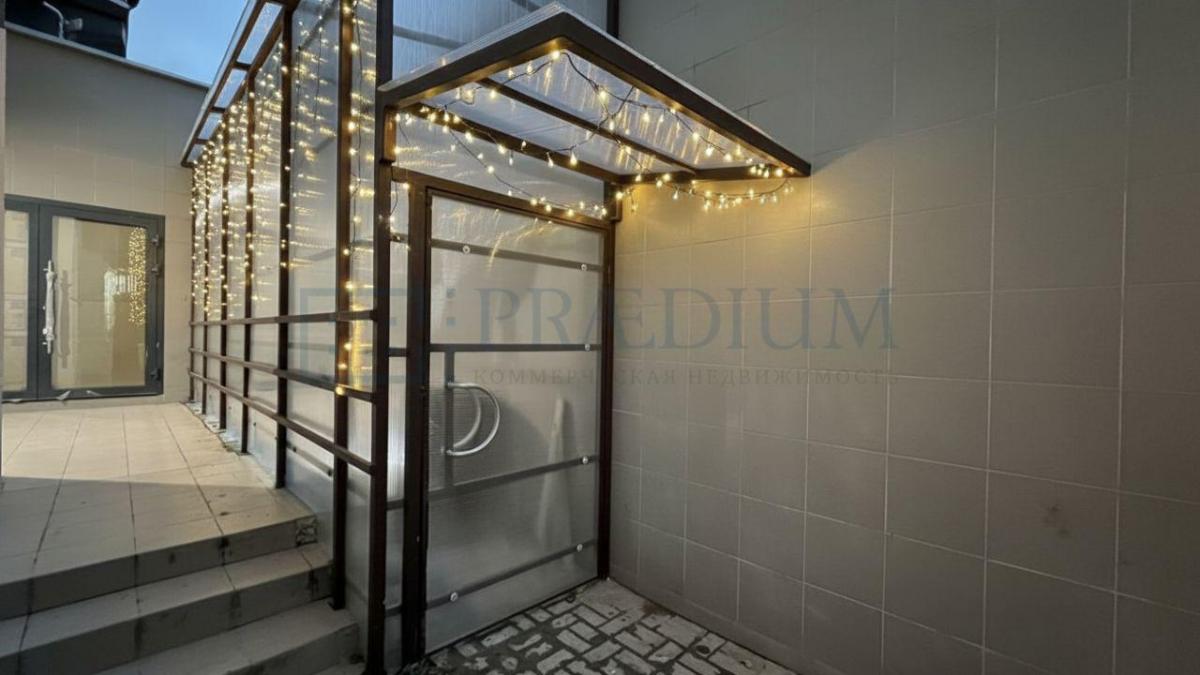 Продам торговое помещение в Москве, д 16 к 1