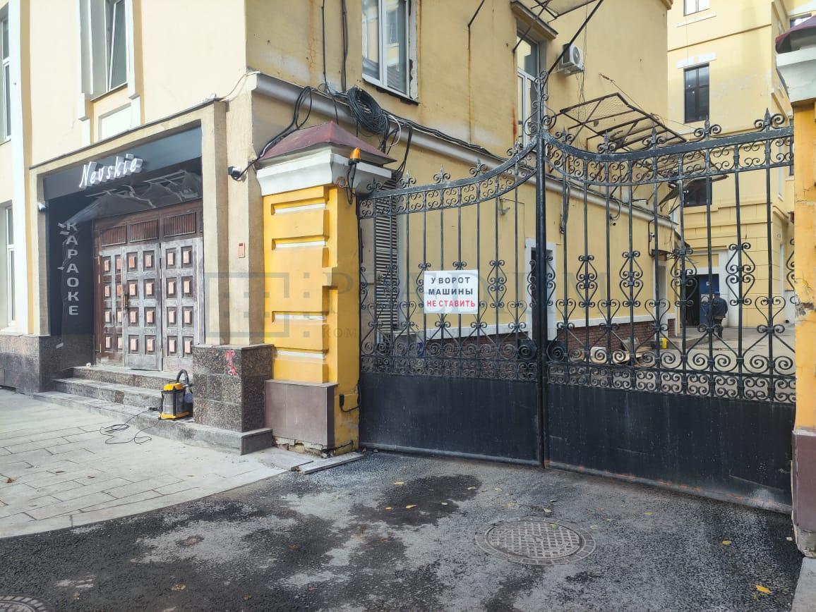 Продам торговое помещение в Москве, д 11 стр 2
