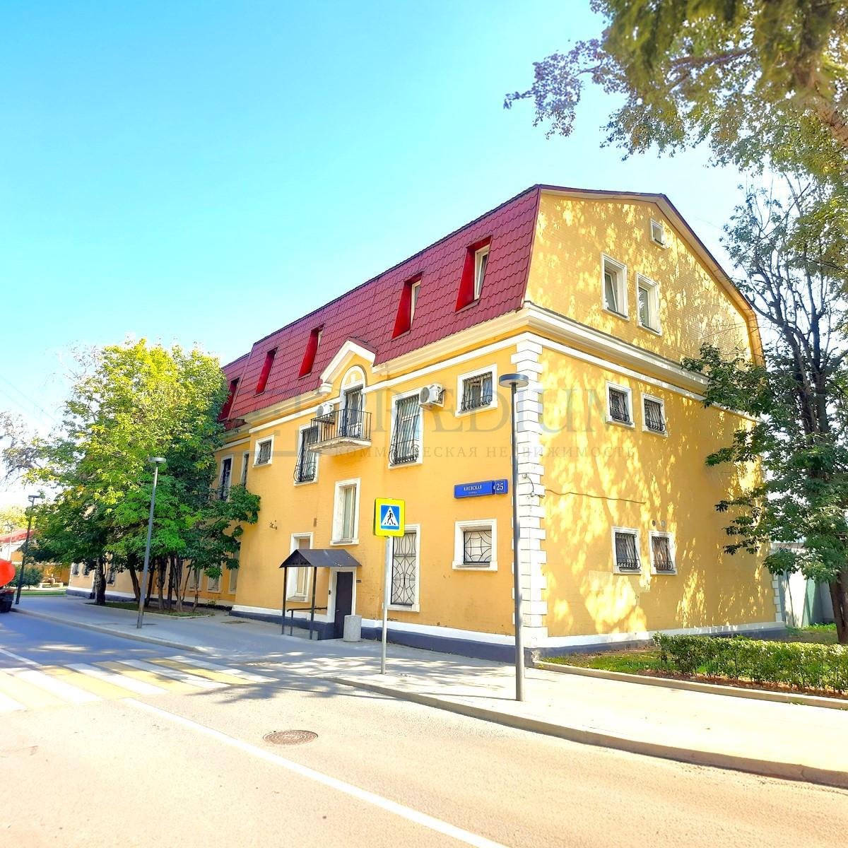 Продам торговое помещение в Москве, д 25