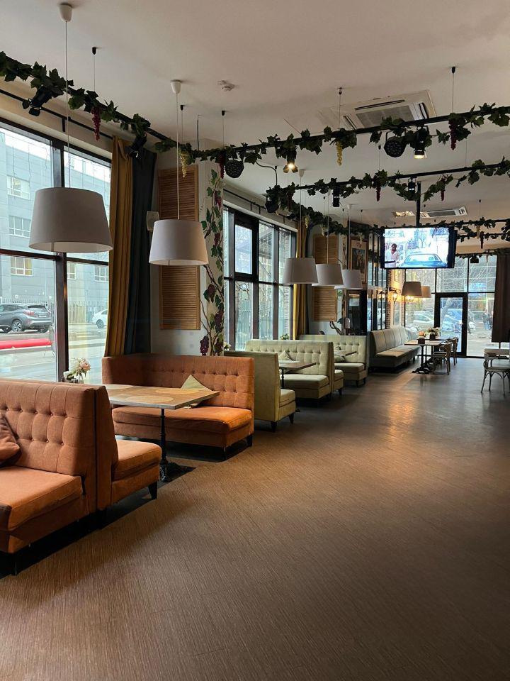 Сдается торговое помещение в Москве, д 19 стр 1