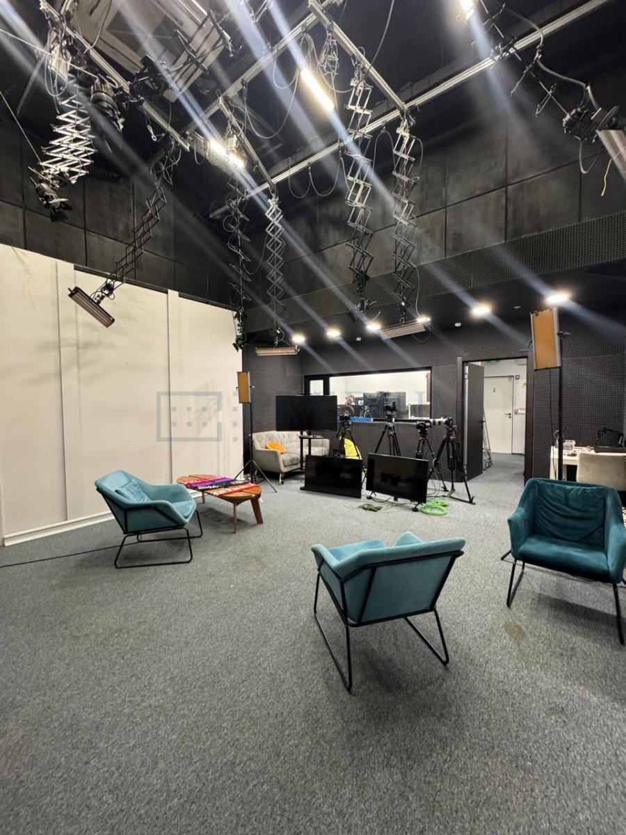 Продам офис в Москве, д 17