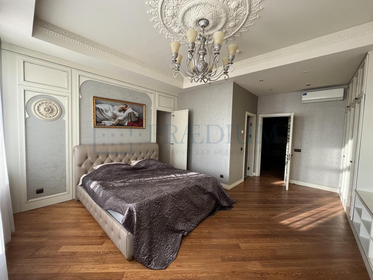 Продам торговое помещение в Москве, д 11 стр 2