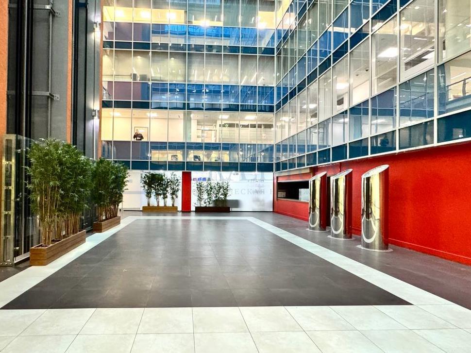 Сдается торговое помещение в Москве, д 10