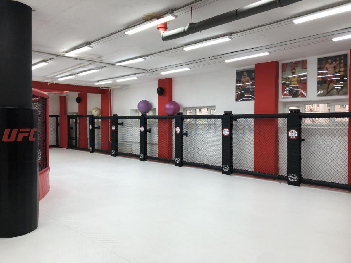 Продам торговое помещение в Москве, д 11 к 1