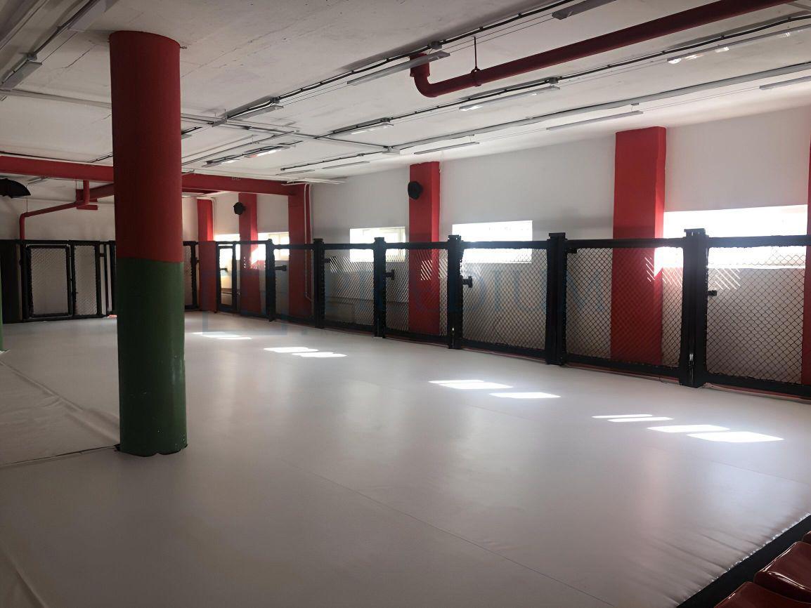 Продам торговое помещение в Москве, д 11 к 1